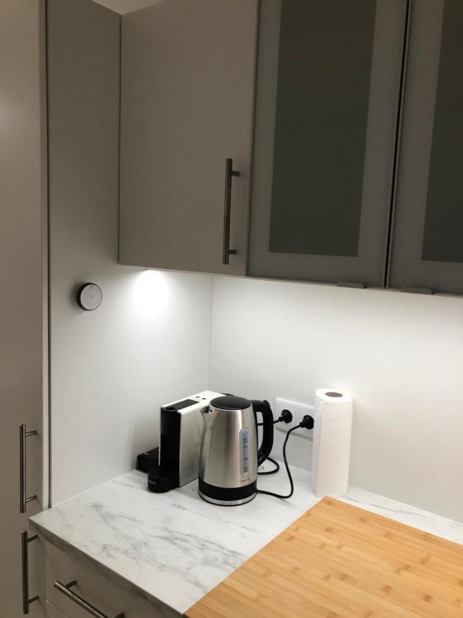 Neubau Wohnung Stadlau Виена Екстериор снимка