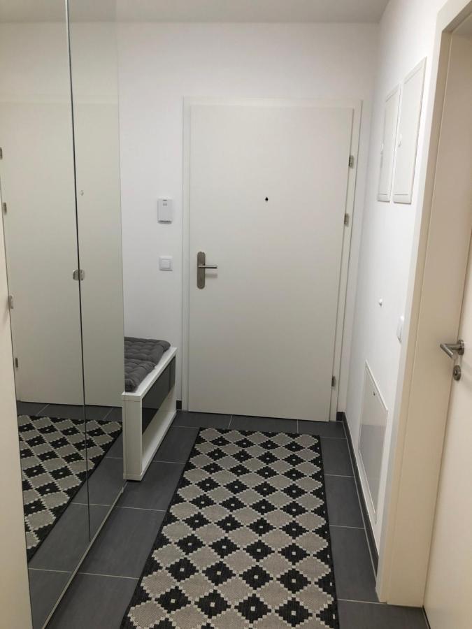 Neubau Wohnung Stadlau Виена Екстериор снимка