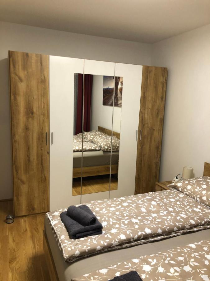 Neubau Wohnung Stadlau Виена Екстериор снимка