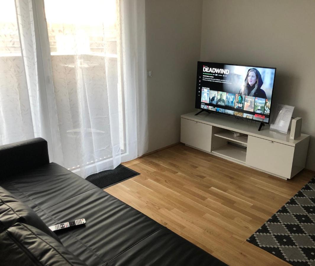 Neubau Wohnung Stadlau Виена Екстериор снимка